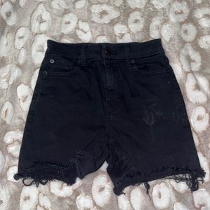 American Eagle High- waisted black shorts! 🖤 Size: 0